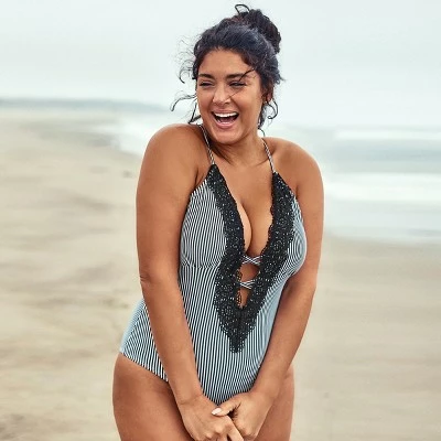 Women's Plus Size One Piece Swimsuit Lace Up Plunging Neck Bathing Suit-Cupshe 4 Women's Plus Size One Piece Swimsuit Lace Up Plunging Neck Bathing Suit-Cupshe - Image 2