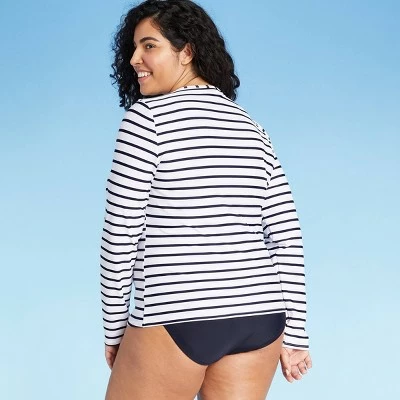 Women's Long Sleeve Crewneck Rash Guard - Kona Sol™ Blue 5 Women's Long Sleeve Crewneck Rash Guard - Kona Sol™ Blue - Image 3